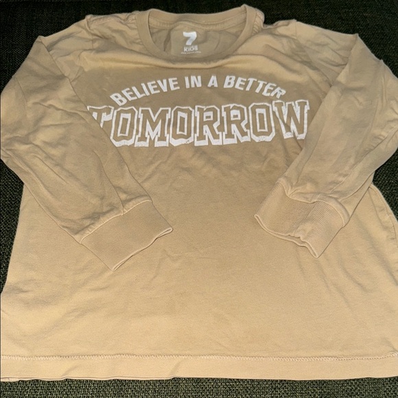 Tan Long Sleeve Graphic Tee size 7 - Picture 1 of 4